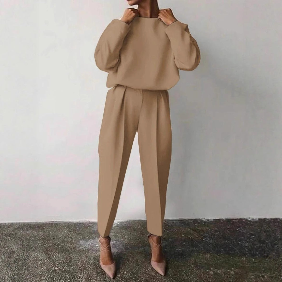 Lune London oversized casual outfit for women