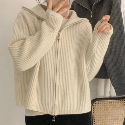 Sporty knitted pullover for ladies with high-quality structure Amarae