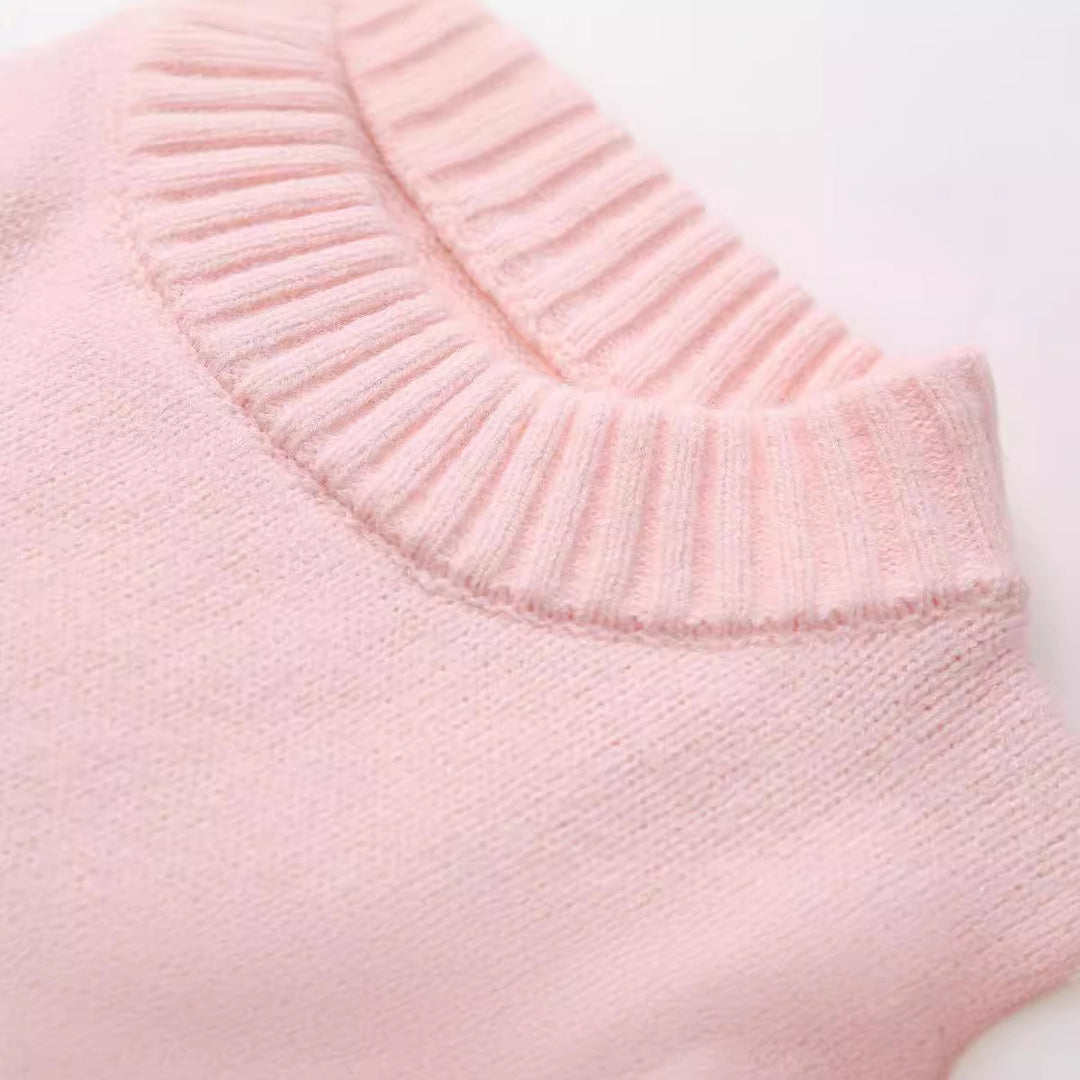 Casual sweater for women with drop shoulders Lune London