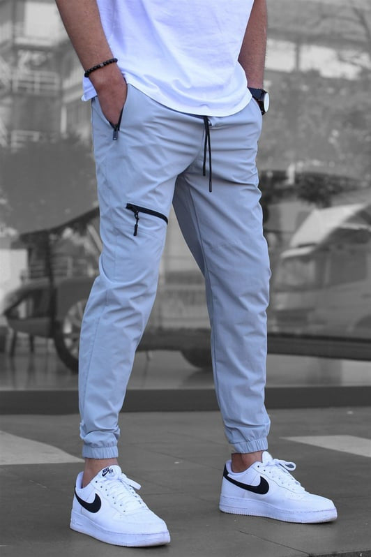 Sport suit trousers for men with elastic waistband and zip pockets on the sides Lune London