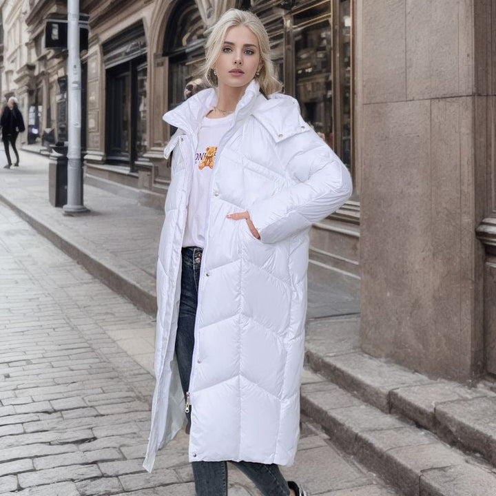 Lune London | Women's long insulated puffer jacket with voluminous cut and practical side pockets