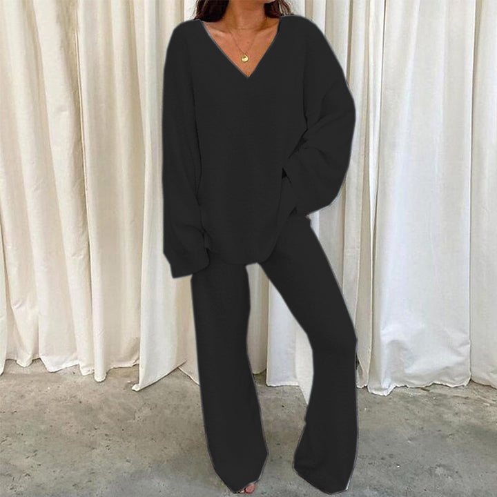 Ladies Comfortable Fleece Leisurewear Set with V Neck Lune London