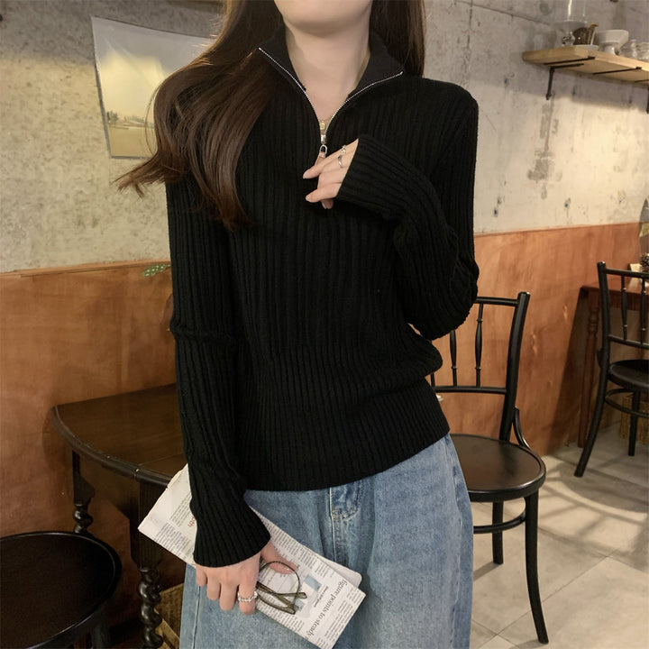 Sweat à col montant Chic & Stil pour femmes à la coupe élégante