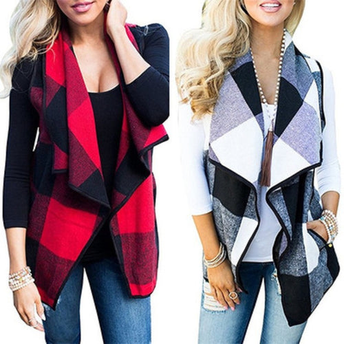 Women's cardigan in warm checkered material with side pockets Amarae