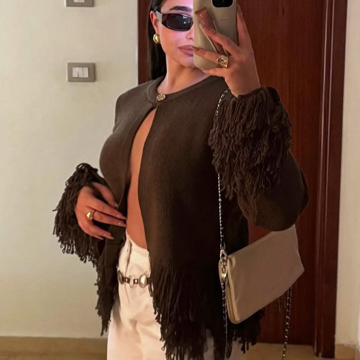 Women's cardigan with layered fringes, mother-of-pearl closure and boxy silhouette Amarae