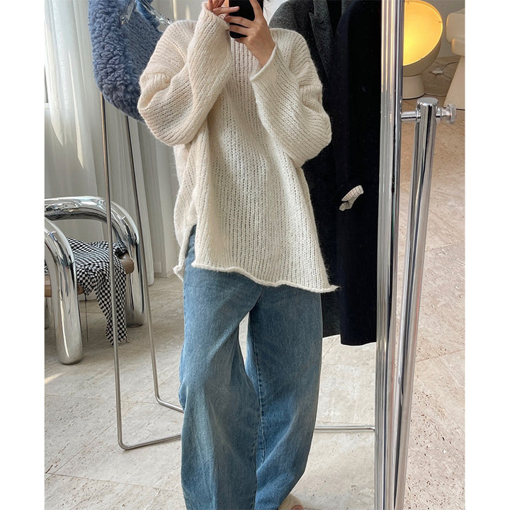 Ladies chunky knit oversized sweater with crew neck and extended hem Amarae