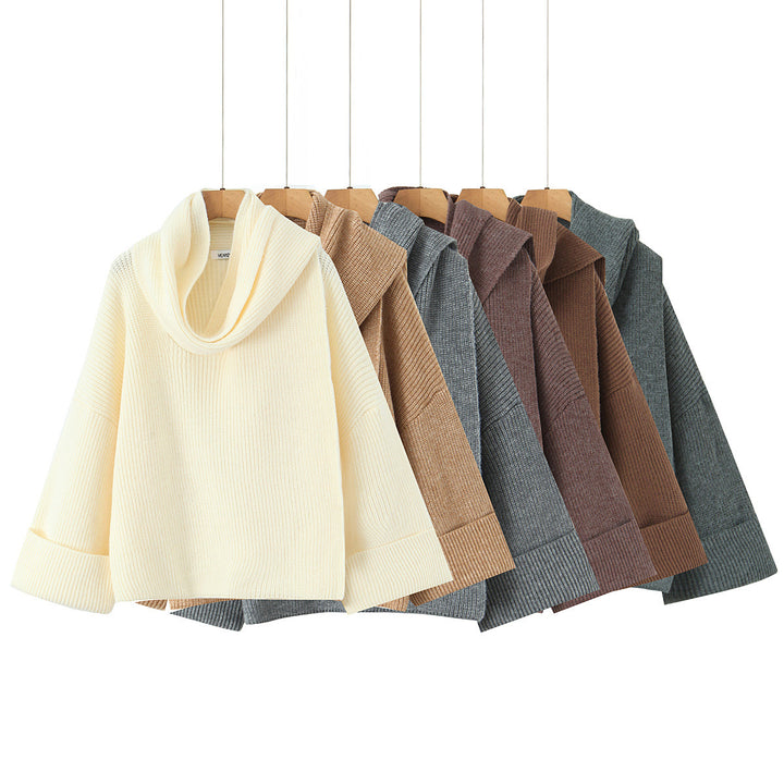 Elegant knitted sweater for women with a loose fit and a casual turtleneck Lune London