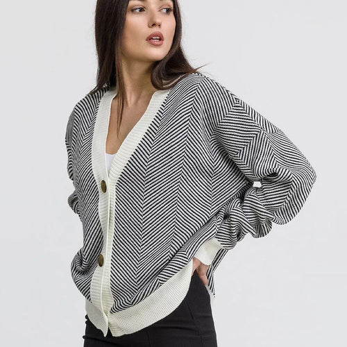 Knitted jacket for women with herringbone pattern and large button details Amarae