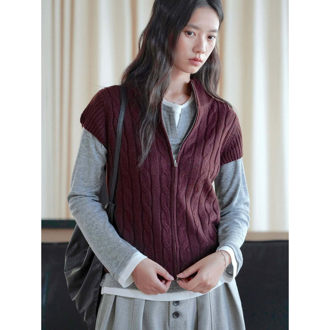 Women Short Cable Knit Zip Vest with Stand-Up Collar and Layering Silhouette Amarae