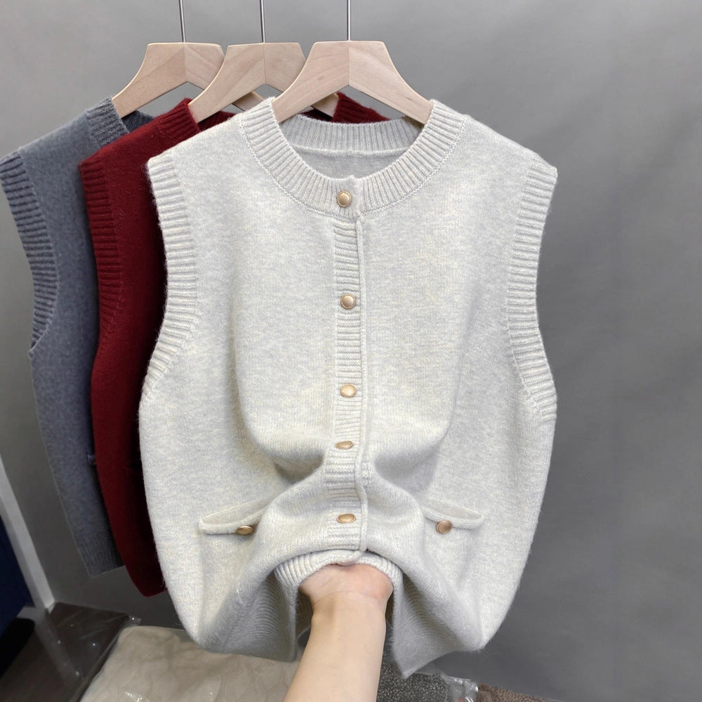 Knit vest for women with button details and practical pockets Lune London