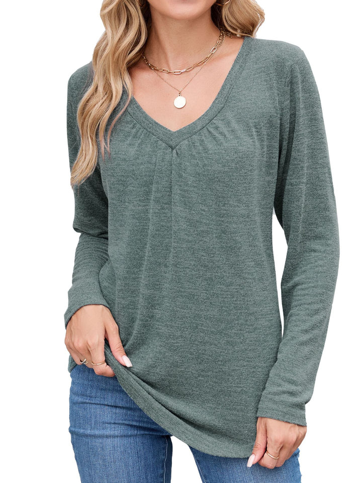 Long sleeve shirt for women with a refined V-neck and pleats Lune London