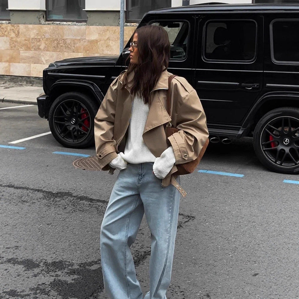 Women's short jacket in oversized look with wide lapels and drawstring waist Amarae