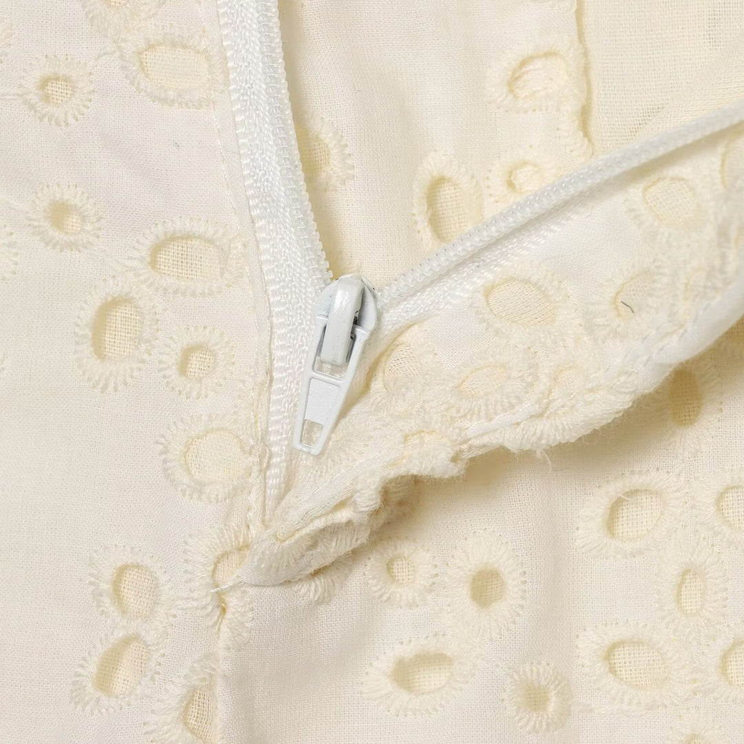 Women's Wide Broderie-Anglaise Flared Trousers with High Waist and Flared Leg Amarae