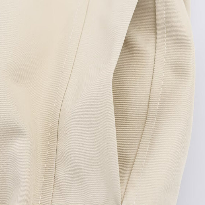 Transitional jacket for women with a luxurious faux fur collar and practical buttons Lune London