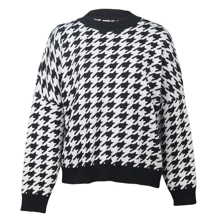 Oversized knit sweater for women with a modern houndstooth pattern and a relaxed fit Lune London