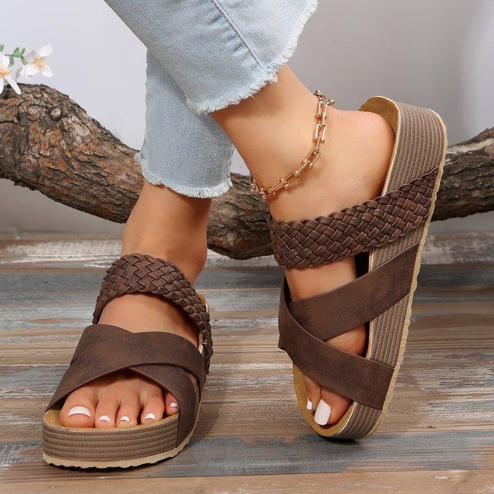 Comfortable and stylish boots for ladies with braided strap Lune London