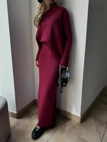 Amarae Elegant knitted maxi dress for women with relaxed fit