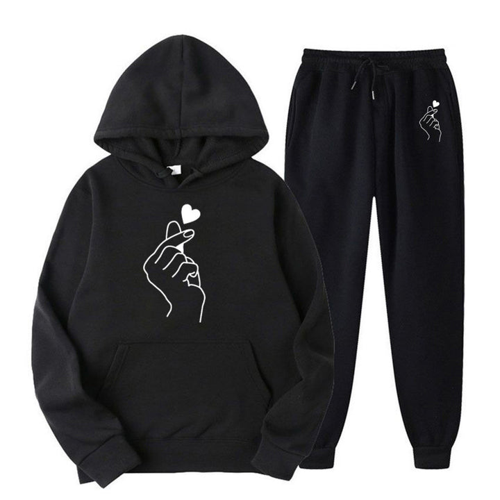 Women's tracksuit with creative heart motif and comfortable fit Lune London
