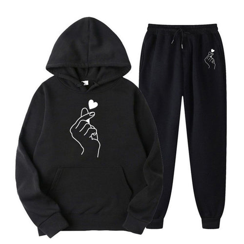 Women's tracksuit with creative heart motif and comfortable fit Amarae