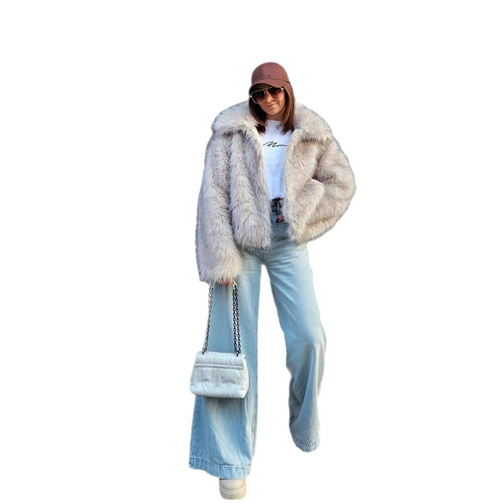 Women Short Boxy Jacket made of high-pile faux fur with high shawl collar Amarae