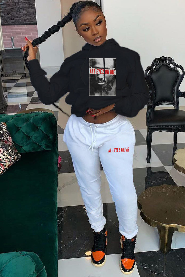 Hoodie and jogging set for women with eye-catching graphic print and modern cut Lune London
