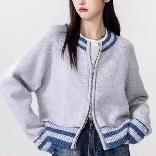 Cardigan en tricot sportif pour femmes avec fermeture éclair et poignet rayé Chic & Stil