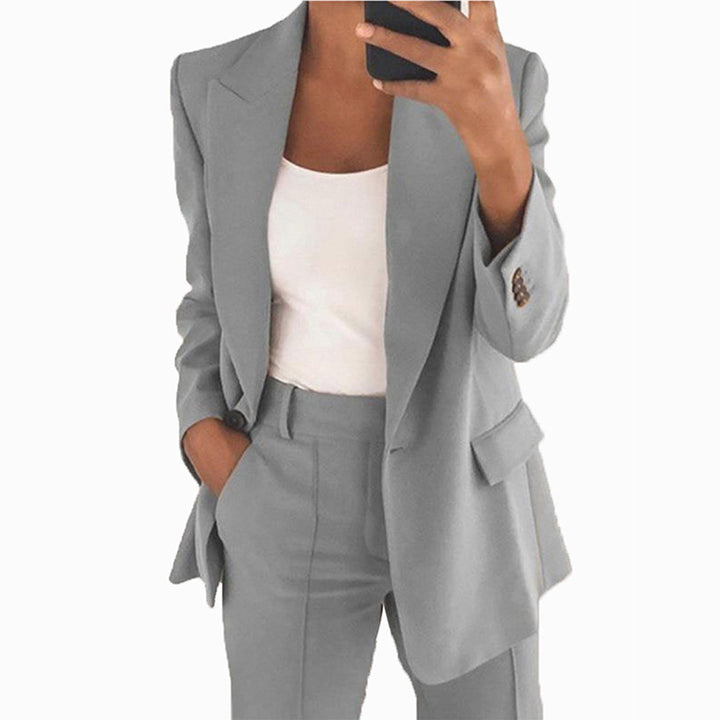 Women's Two-Piece Business Suit with Oversized Blazer and High-Waisted Pleated Trousers Amarae