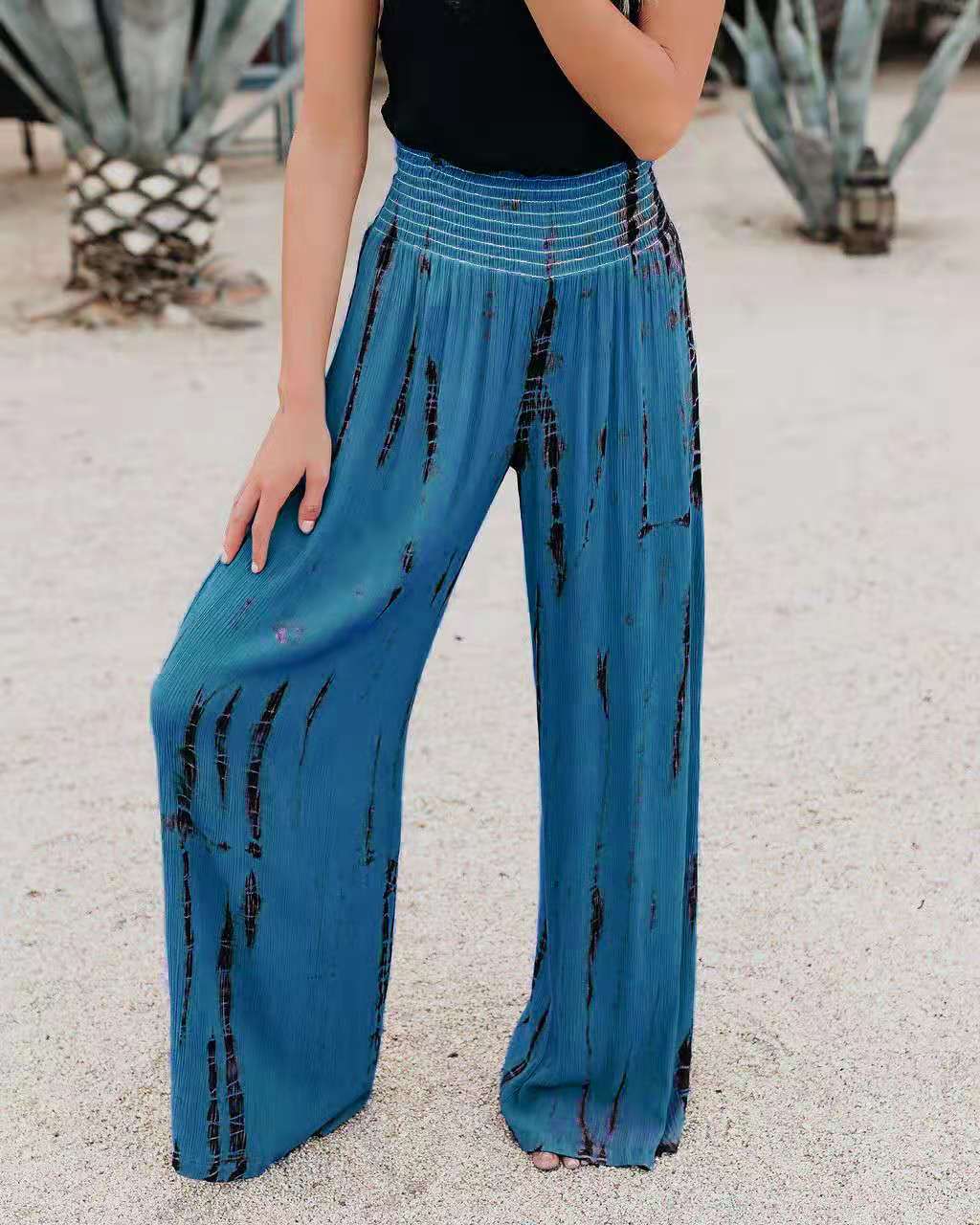 Elegant wide leg pants for women with a low waist and graphic print Lune London