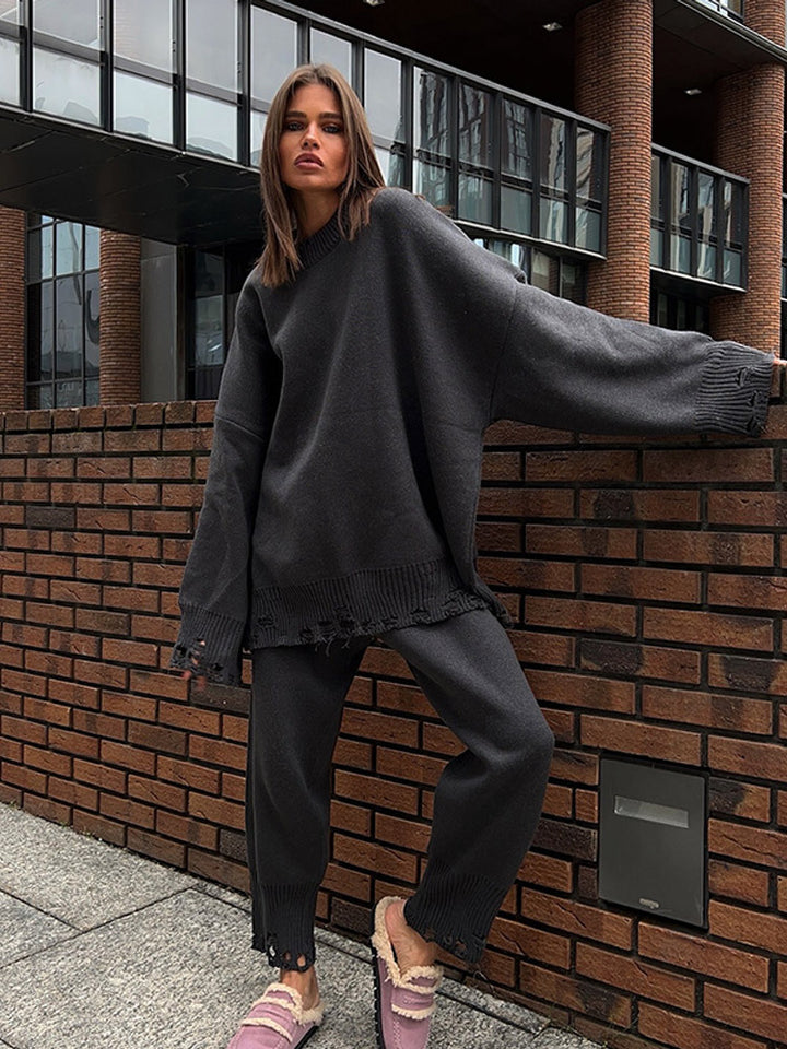Women's Oversized Knit Set made of Fine Knit with Destroyed Hem, Wide Sweater and Casual Slip-On Pants Amarae