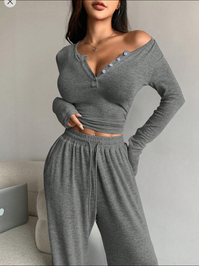 Lune London comfortable blouse and wide jogger pants set for ladies