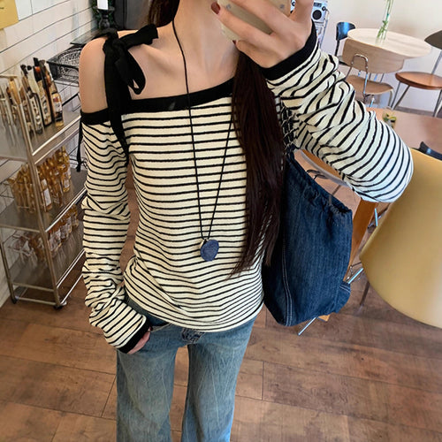 Women's Off-Shoulder Long Sleeve Shirt with Striped Pattern Chic & Stil