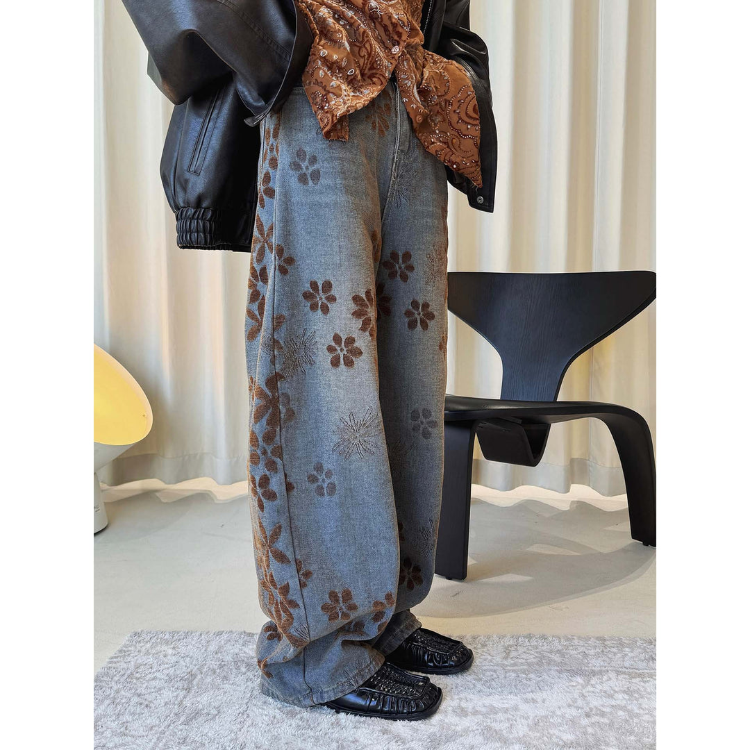 Women's High-Waisted Baggy Jeans with Floral Velvet Print Amarae