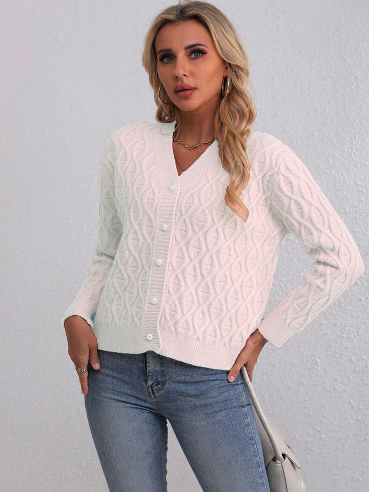 Cardigan pour femmes avec une élégante structure en alvéoles Chic & Stil