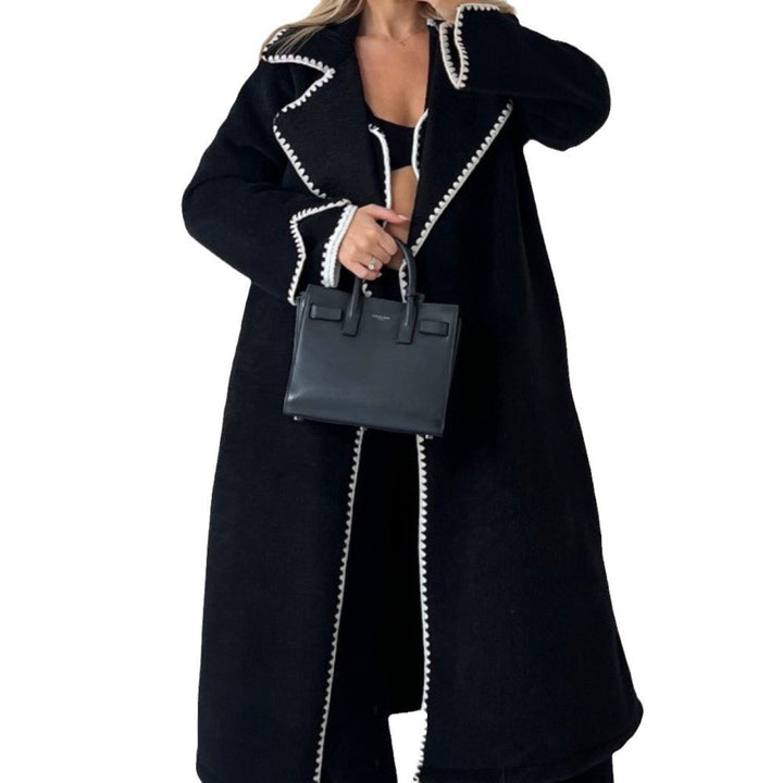 Ladies elegant and comfortable coat with fine contrasting stitches Lune London