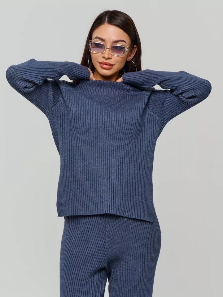 Women's ribbed knit pullover with a relaxed fit and a wide collar Lune London