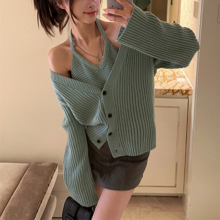 Cardigan en tricot épais pour femmes avec une coupe décontractée et un décolleté en V profond Chic & Stil