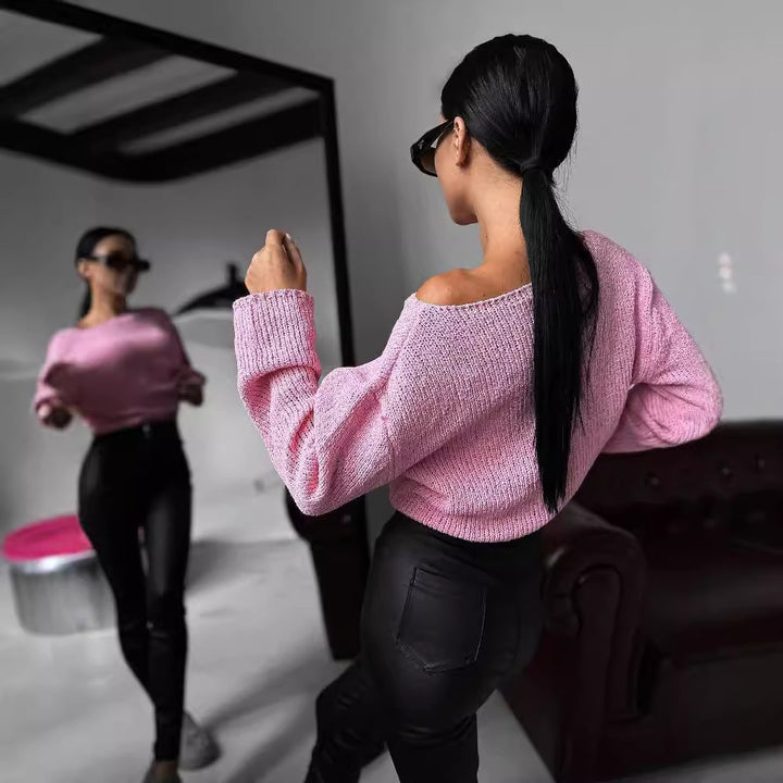 Casual knit sweater for women with an off-shoulder design and a comfortable fit Lune London