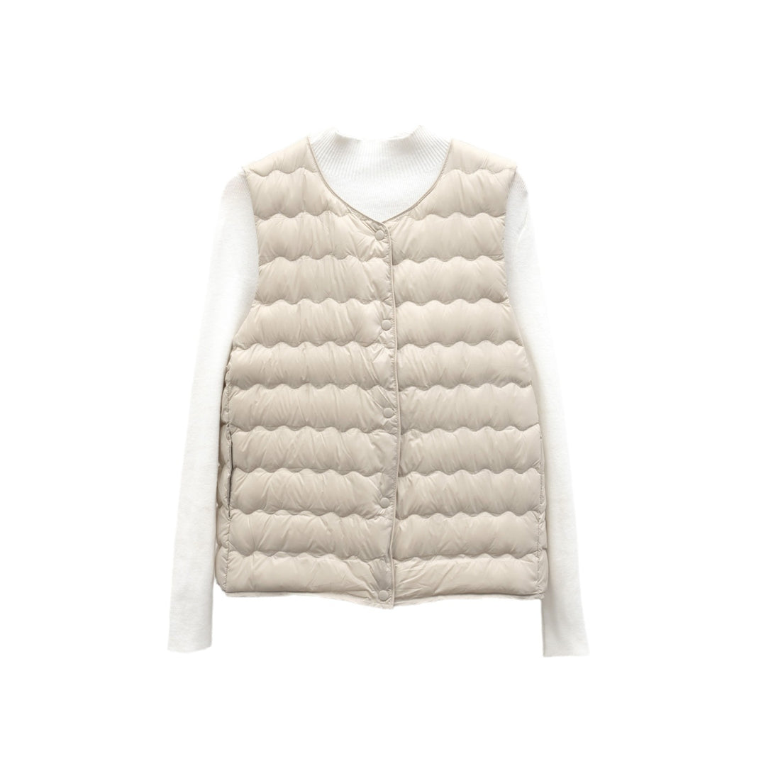 Ladies light quilted jacket with elastic inserts Lune London