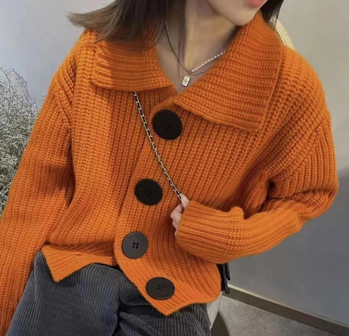 Cardigan pour femmes avec coupe oversized et grands boutons Chic & Stil