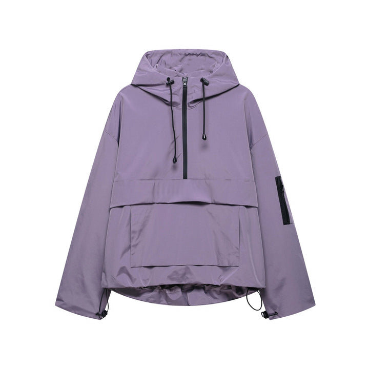 Functional jacket for women with practical pockets and adjustable waist Lune London