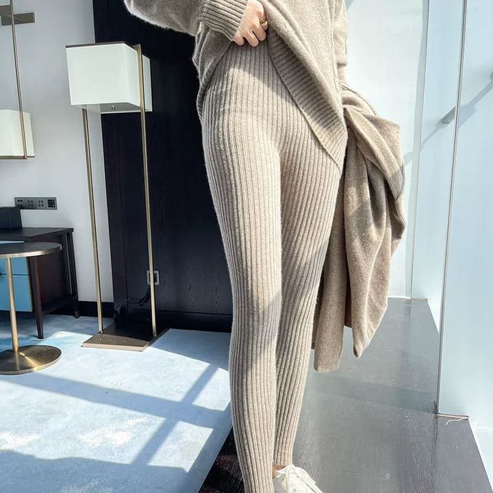 Ribbed leggings for women with high waist and fine texture Lune London