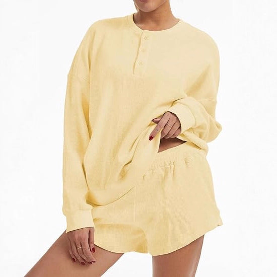 Ensemble de pull surdimensionné décontracté et de shorts Chic & Stil pour femmes