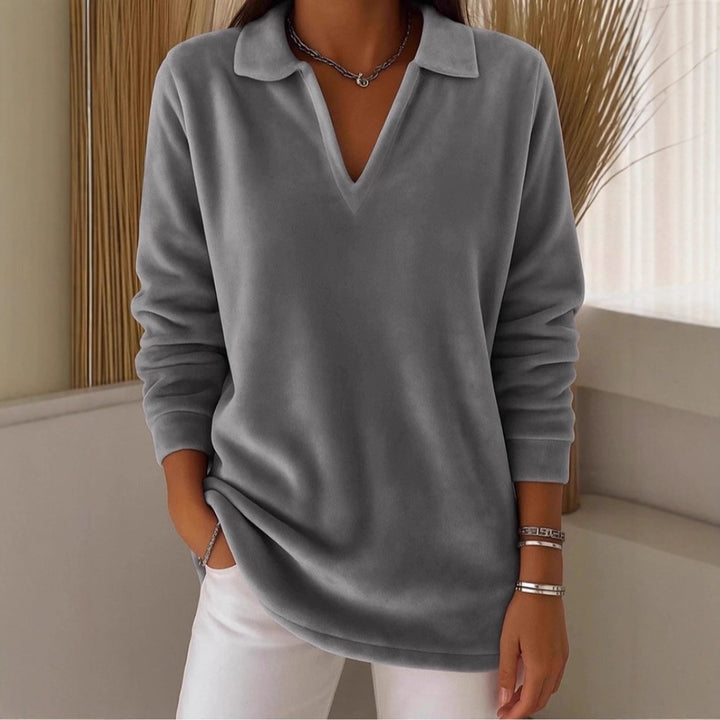 Pull en polaire doux pour femmes avec décolleté en V Chic & Stil