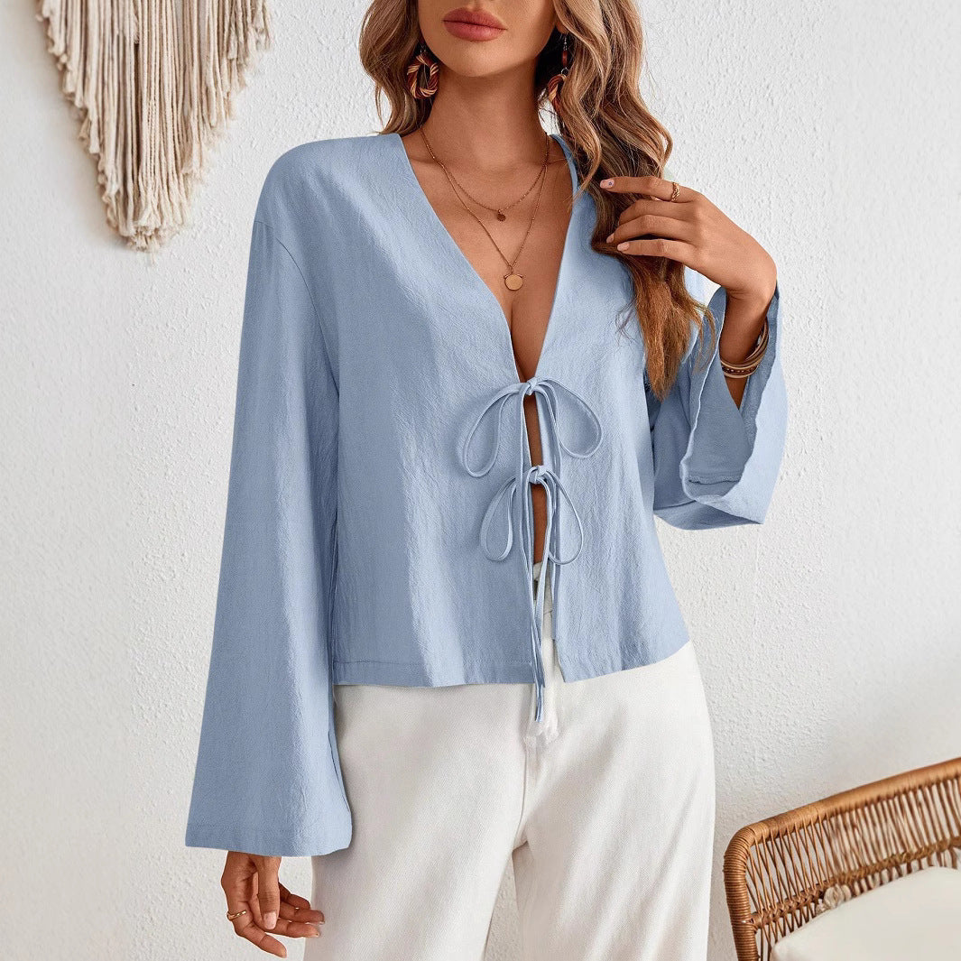 Casual floral T-shirt for women with plunging V-neck and drawstring Lune London