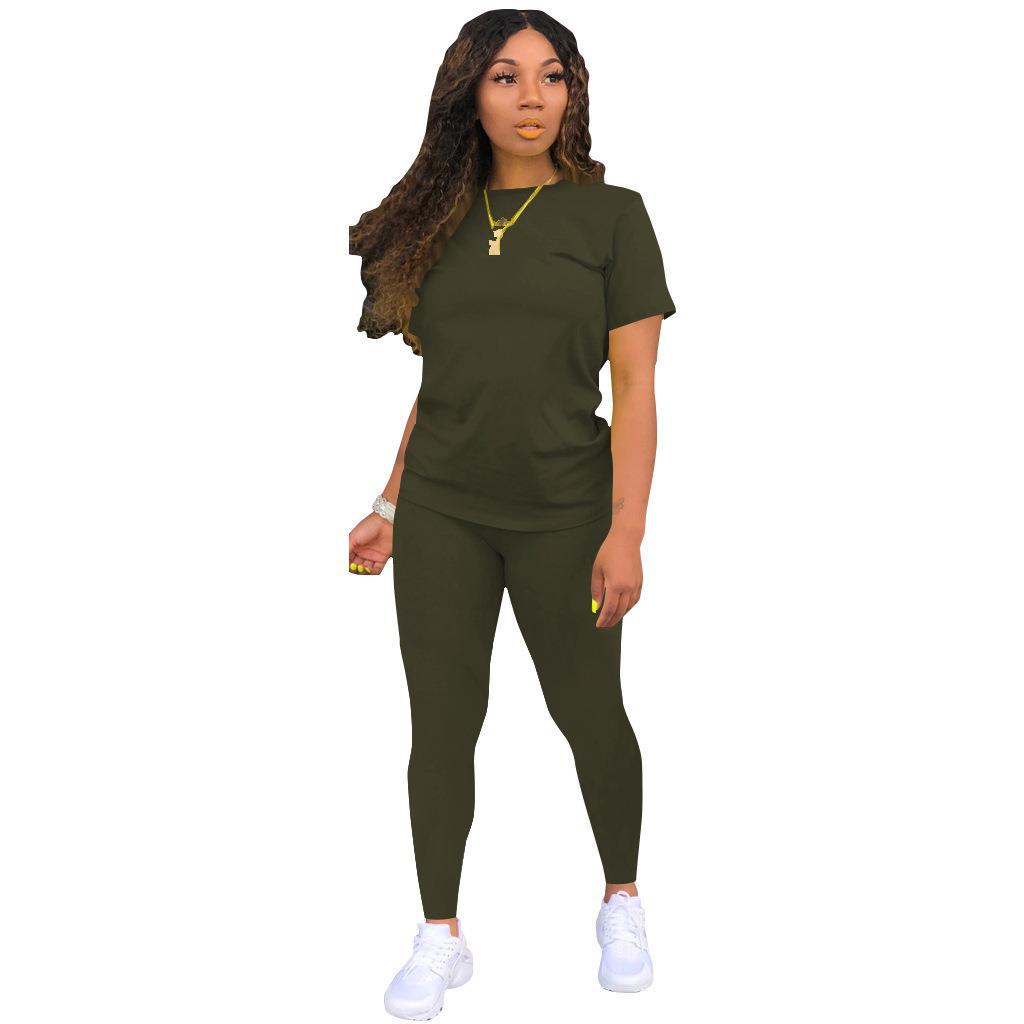 Women's sports set with T-shirt and leggings Lune London