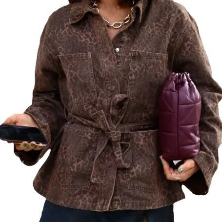 Linen blazer for women with a fitted cut and a belt Lune London