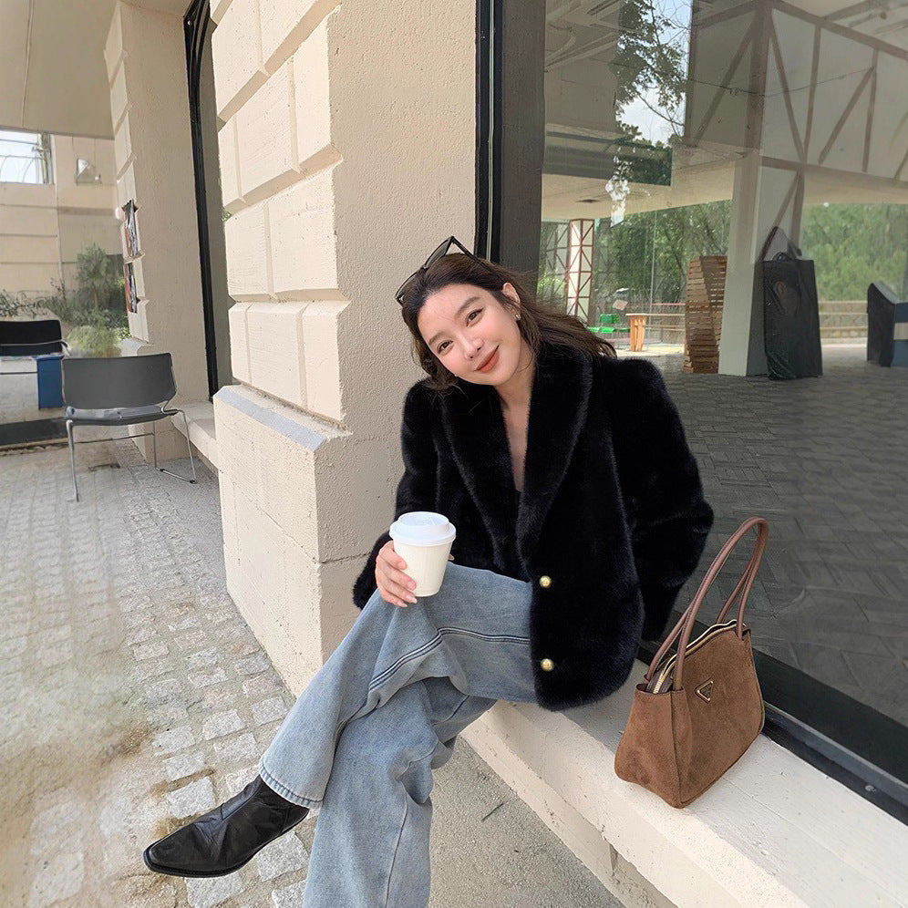 Chic and Stylish Women's Soft Faux Fur Jacket
