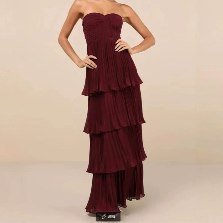 Robe maxi formelle pour femme avec jupe plissée en couches et décolleté en forme de cœur Chic & Stil
