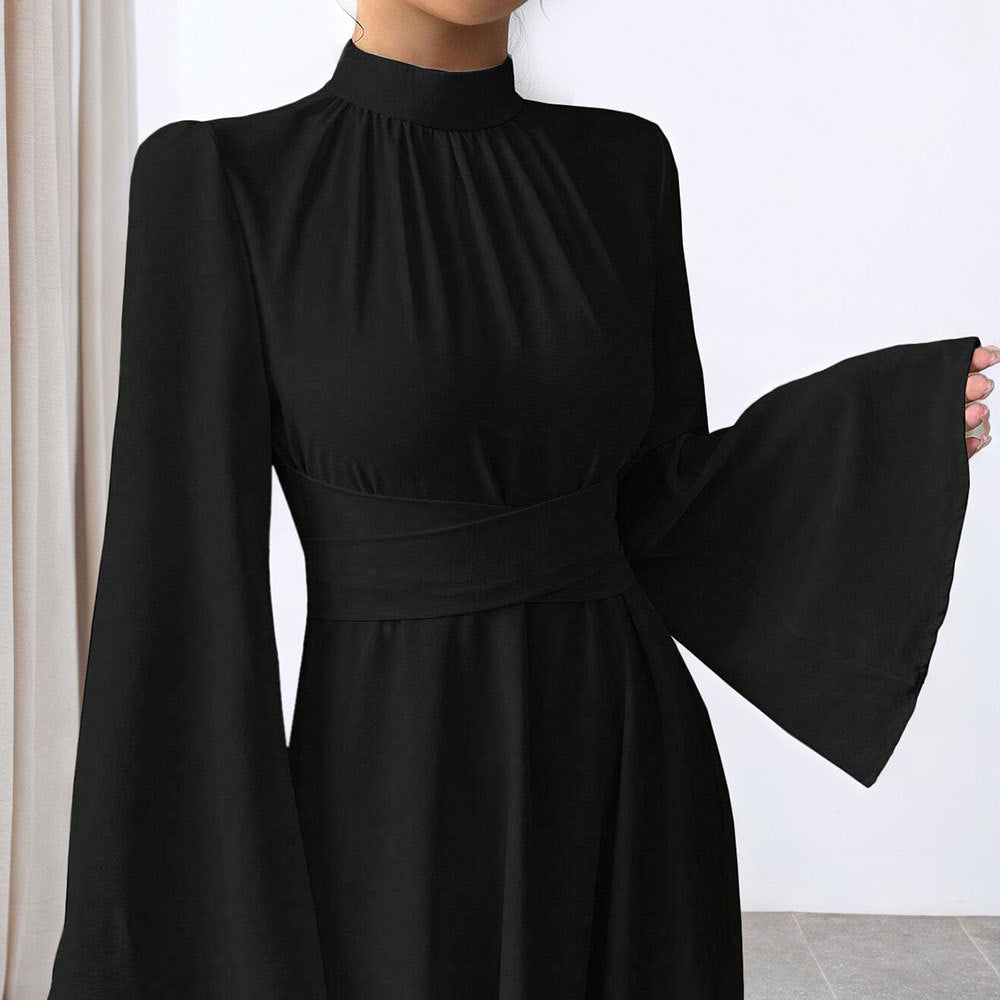 Robe maxi élégante pour femme avec manches fluides et col haut Chic & Stil