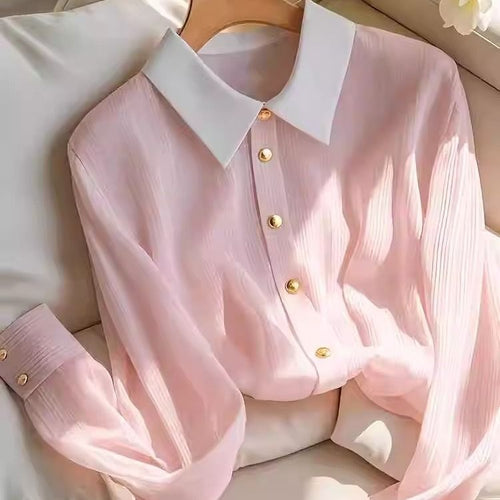 Blouse pour femmes avec tissu texturé et col contrastant Chic & Stil
